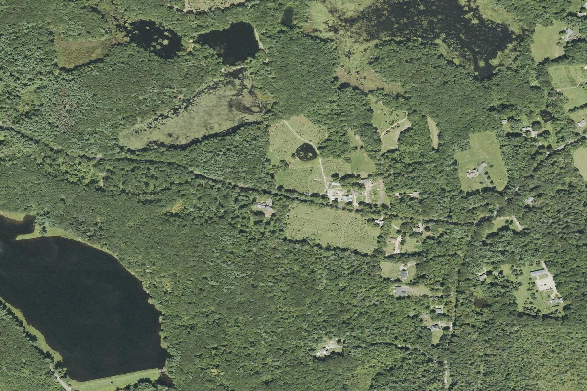 Aerial view of Maple Hill Disc Golf Course