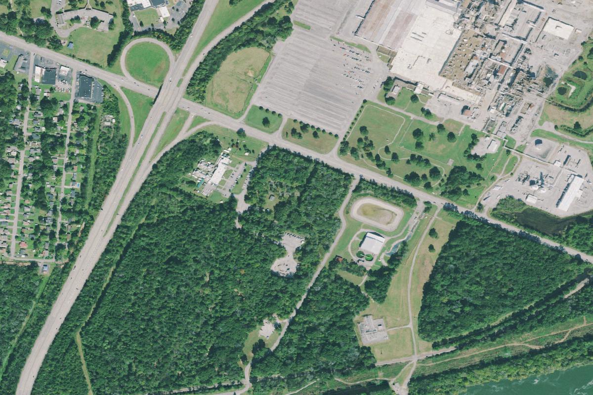 Aerial view of The Sinks Disc Golf Course